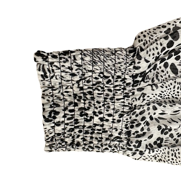 Women’s Single Thread Top - Picture 4 of 7